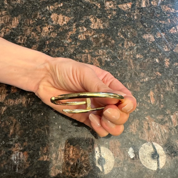 Diamond nail bracelet - Picture 4 of 6